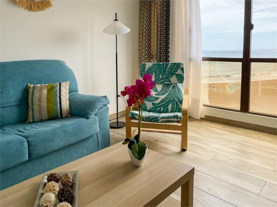Beachfront Apartment Incl Highspeed Wifi Melenara Exterior photo