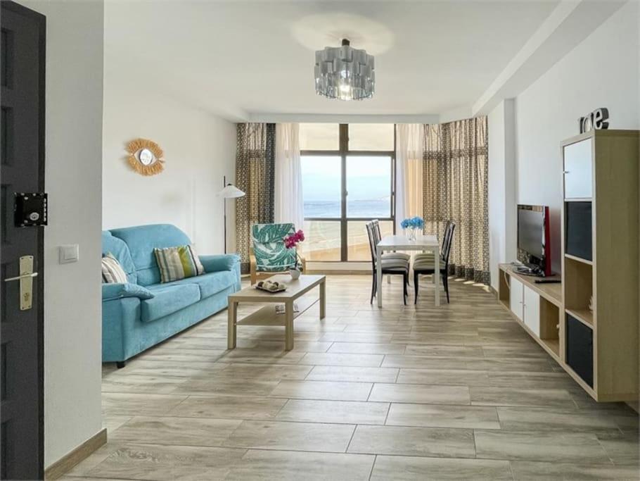 Beachfront Apartment Incl Highspeed Wifi Melenara Exterior photo