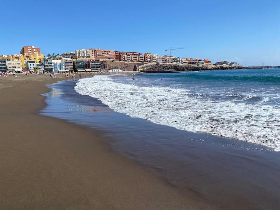 Beachfront Apartment Incl Highspeed Wifi Melenara Exterior photo