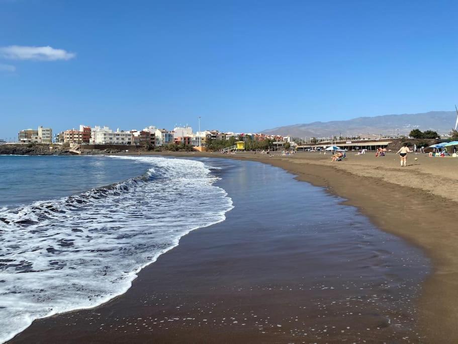 Beachfront Apartment Incl Highspeed Wifi Melenara Exterior photo